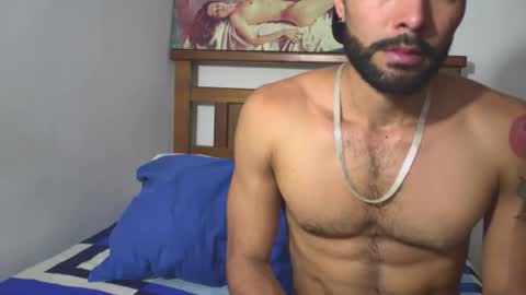 Snapshot of hideonbush051 chatting on February 19, 2:46 pm hideonbush online show from February 19, 2:46 pm