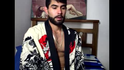 Snapshot of hideonbush051 chatting on February 22, 3:07 am hideonbush online show from February 22, 3:07 am