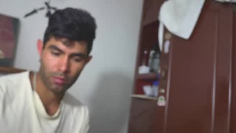 Snapshot of hideonbush051 chatting on February 26, 11:31 am hideonbush online show from February 26, 11:31 am