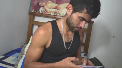 Snapshot of hideonbush051 chatting on March 6, 5:31 pm hideonbush online show from March 6, 5:31 pm