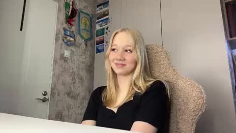 Emma online show from July 25, 7:28 am