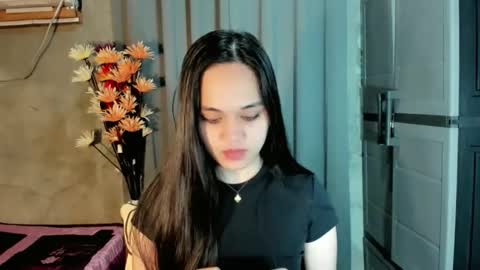 hilarymolly online show from March 8, 1:58 am