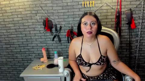 Hillary  online show from March 27, 8:26 am