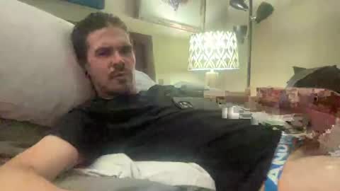 Snapshot of hillbillydvnt29 chatting on July 24, 10:30 pm hillbillydvnt29 online show from July 24, 10:30 pm