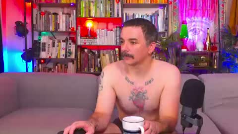 HipsterTrash Clark one half of Task Manager online show from July 21, 7:11 am