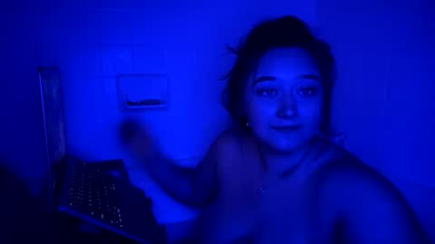 hiscommandherstage online show from February 8, 5:05 pm