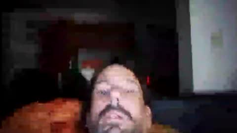 Snapshot of hmuench85 chatting on July 19, 5:05 pm H online show from July 19, 5:05 pm