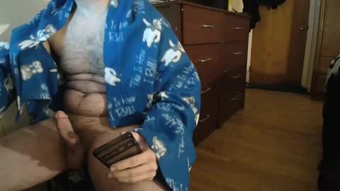 Snapshot of hockeyplayer206850 chatting on December 30, 4:09 am Hockey Player online show from December 30, 4:09 am