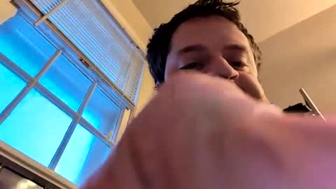 Snapshot of hockeyplayer206850 chatting on February 13, 12:12 pm Hockey Player online show from February 13, 12:12 pm