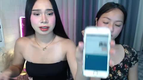 Snapshot of hoelymolly chatting on April 24, 7:05 pm hoelymolly online show from April 24, 7:05 pm