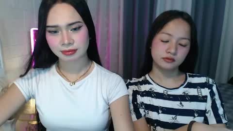 Snapshot of hoelymolly chatting on April 25, 7:22 pm hoelymolly online show from April 25, 7:22 pm