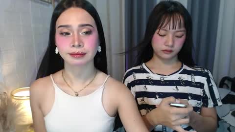 Snapshot of hoelymolly chatting on May 6, 9:31 pm hoelymolly online show from May 6, 9:31 pm