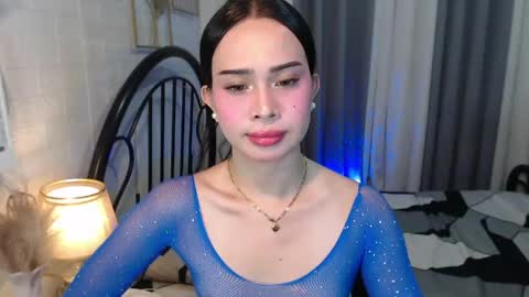 Snapshot of hoelymolly chatting on May 15, 11:23 pm hoelymolly online show from May 15, 11:23 pm