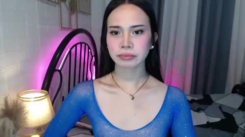 Snapshot of hoelymolly chatting on May 27, 1:57 am hoelymolly online show from May 27, 1:57 am