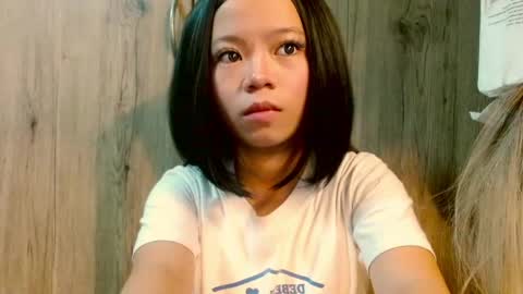 Hoelymorri online show from April 27, 2:53 am