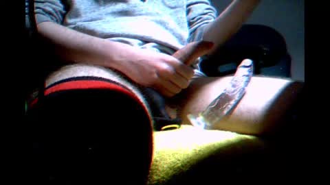 Snapshot of hoenlyfanstime chatting on January 14, 9:48 am HoenlyaFemboy online show from January 14, 9:48 am