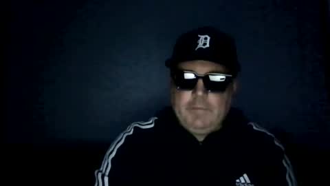 holden_minutz online show from August 5, 7:33 am