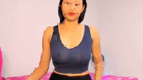 Snapshot of holly0550 chatting on June 12, 4:06 pm holly... online show from June 12, 4:06 pm