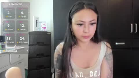 Holly online show from April 15, 4:41 am