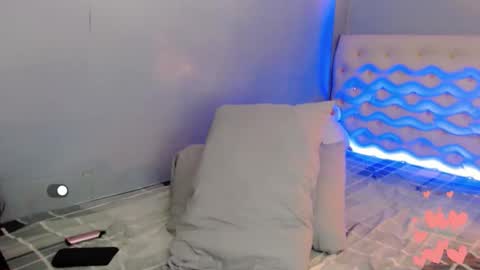 Apple online show from April 3, 5:16 am