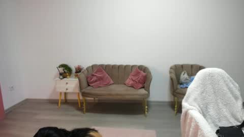 Snapshot of holly_wood18 chatting on June 26, 8:08 am holly_wood18 online show from June 26, 8:08 am