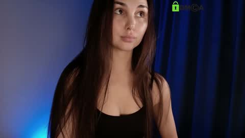 hollyextra online show from February 25, 3:54 pm