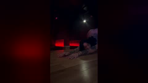 hollymadness online show from April 13, 5:40 pm