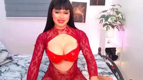 hollywoodstareme online show from August 6, 7:05 pm