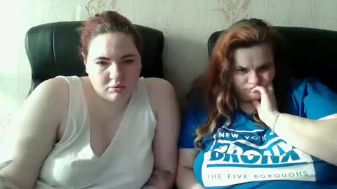 Snapshot of hollyxeva chatting on February 18, 7:15 am HollyXEva online show from February 18, 7:15 am