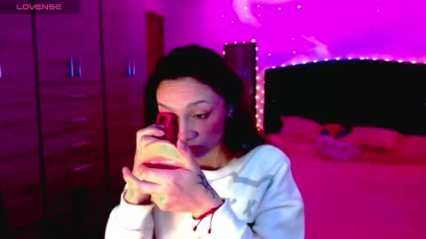 Juli online show from November 21, 5:50 am