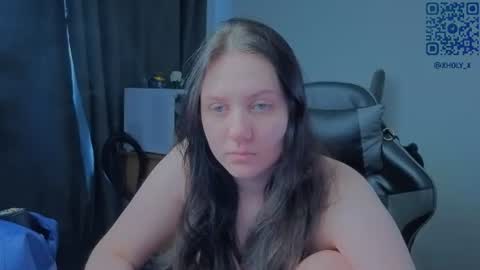 Snapshot of holy_kveta chatting on June 13, 2:53 am Kviki online show from June 13, 2:53 am