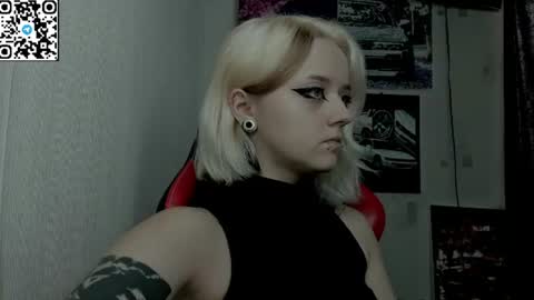 holy_mistresss online show from July 22, 8:06 am