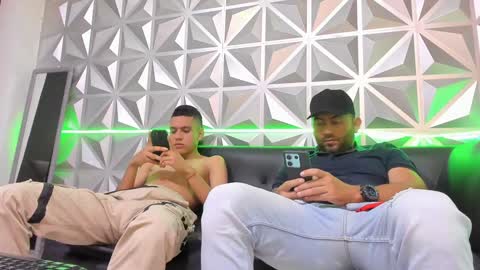 holy_sin online show from December 19, 2:24 pm