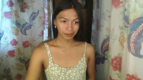 yoshi online show from March 17, 9:34 am