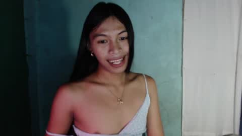 yoshi online show from April 10, 10:42 am