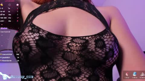 Snapshot of honey_bitee chatting on May 27, 1:57 am Hi Im Annie vic Your dreams came true online show from May 27, 1:57 am