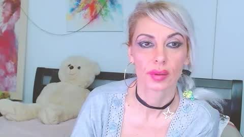 honey_lara online show from February 7, 2:48 am