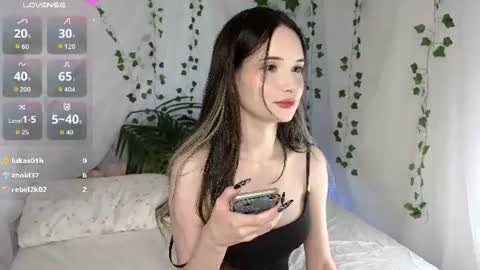 Snapshot of honey_letty chatting on July 9, 1:42 am LETTY online show from July 9, 1:42 am