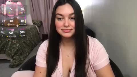 Tia online show from December 17, 5:02 am