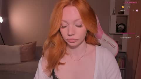 honeyautumn online show from April 10, 11:31 pm