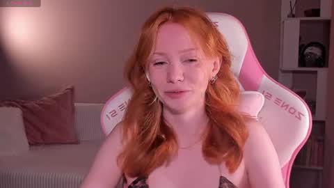 Snapshot of honeyautumn chatting on June 22, 5:54 pm honeyautumn online show from June 22, 5:54 pm