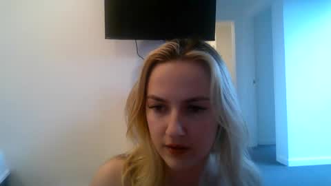 honeyblakex online show from August 5, 3:09 am