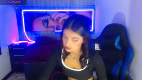 HONEY LUXE online show from February 8, 4:27 am