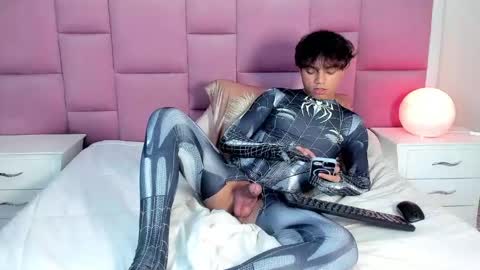 honeymoon_sariel online show from May 11, 4:04 pm