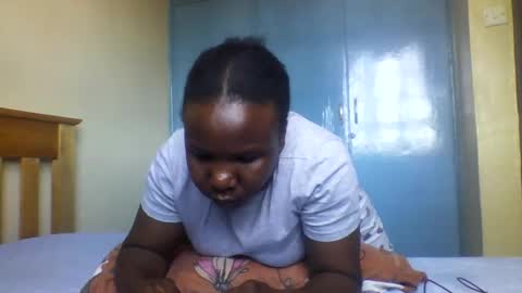 Honeymuny online show from November 22, 7:40 am