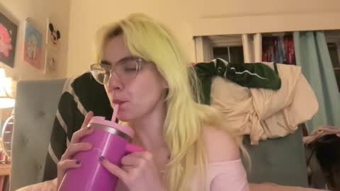 Emi Rose online show from February 22, 6:57 am