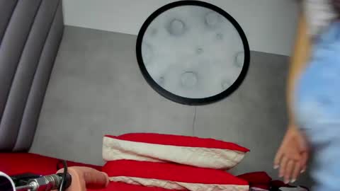 honnyy_23 online show from April 1, 7:22 pm