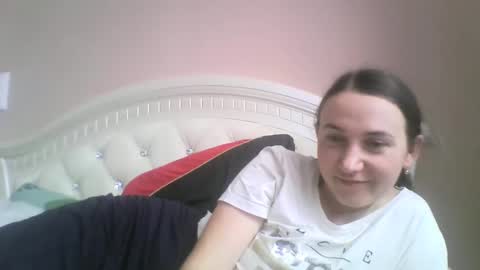 hootloove69 online show from May 12, 4:26 pm