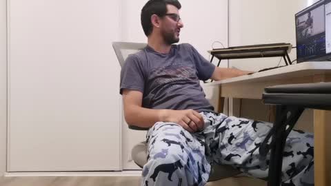 hopefulguy86 online show from May 16, 12:18 am