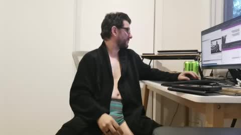hopefulguy86 online show from June 19, 7:12 am